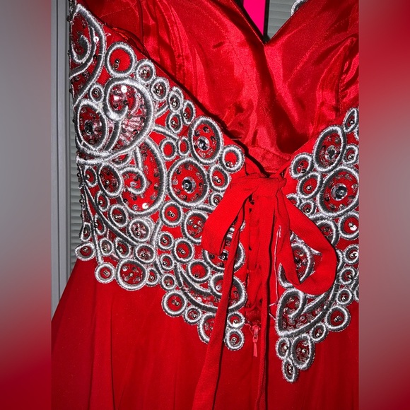 May Queen Mini Prom Dress Size 4 - Picture 11 of 16